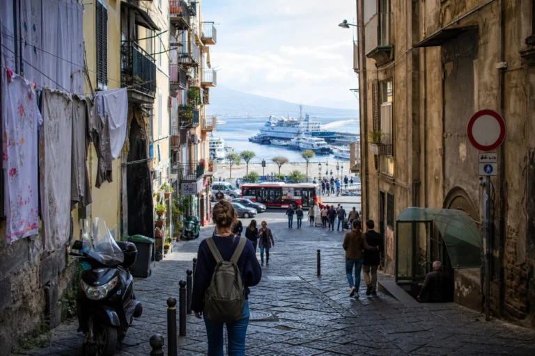 Cara Berkeliling Naples — Aktivitas di Naples, Italia